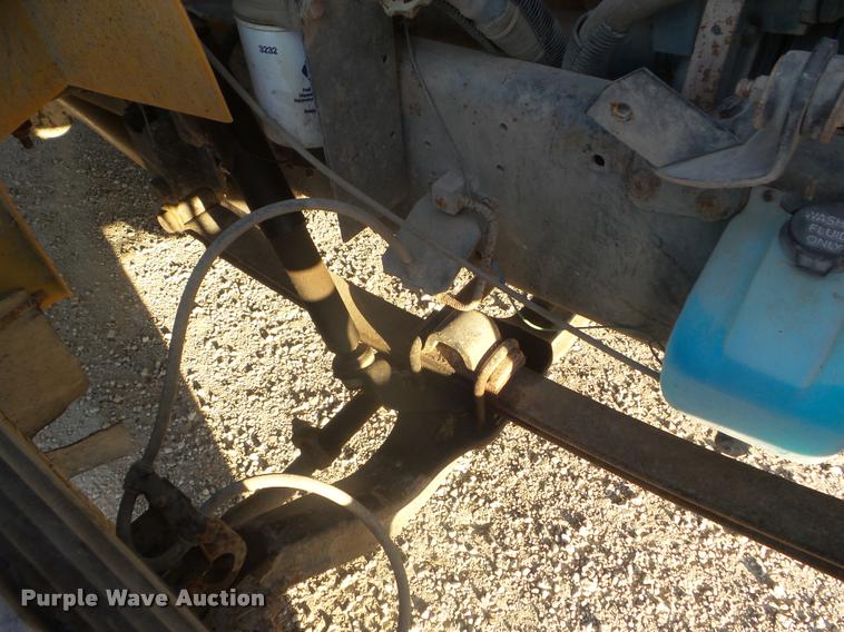 image for item L1689 1997 International 3800 school bus