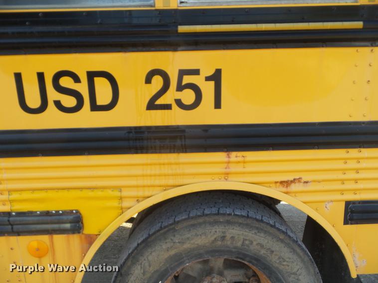 image for item L1689 1997 International 3800 school bus