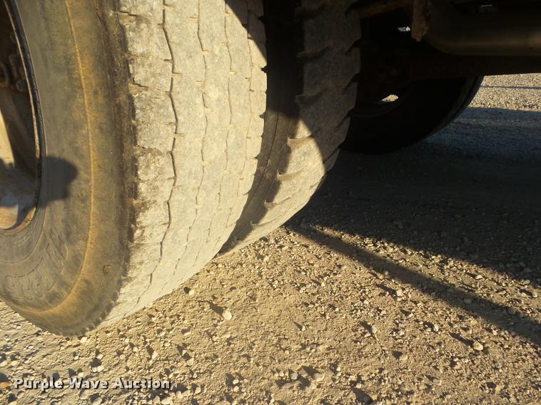 image for item L1689 1997 International 3800 school bus