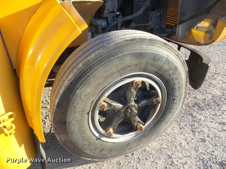 image for item L1689 1997 International 3800 school bus