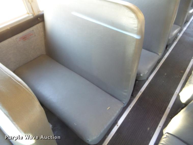 image for item L1690 1998 International 3800 school bus