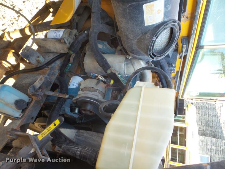 image for item L1690 1998 International 3800 school bus