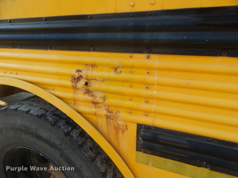 image for item L1690 1998 International 3800 school bus