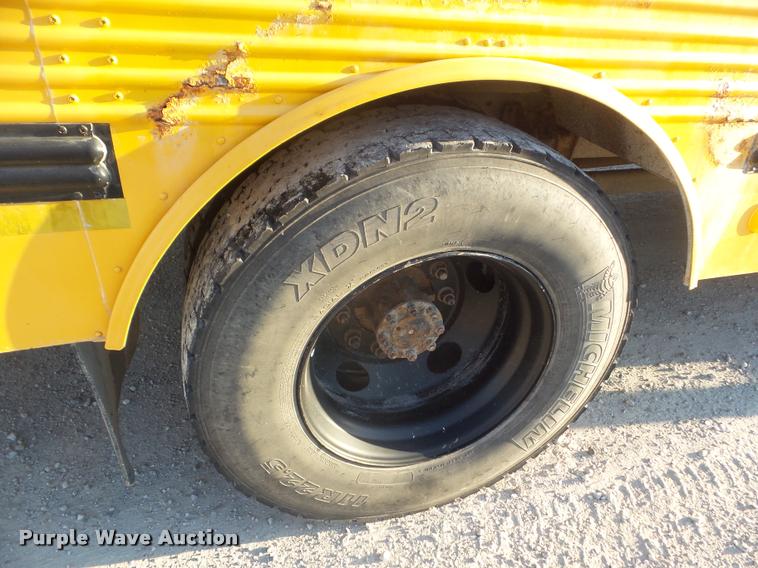 image for item L1690 1998 International 3800 school bus