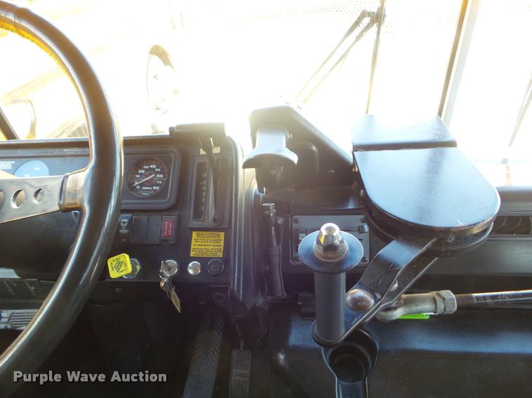 image for item L1694 2000 Thomas Built Saf-T-Liner MVP EF school bus