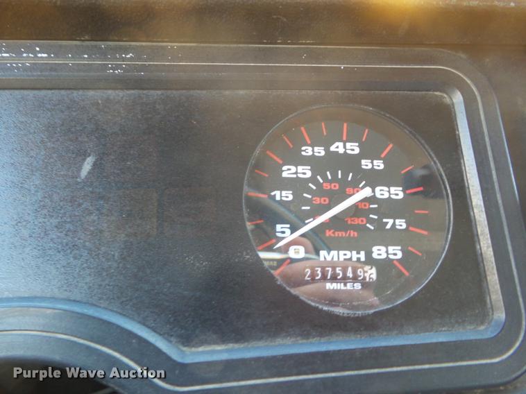 image for item L1694 2000 Thomas Built Saf-T-Liner MVP EF school bus