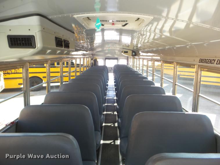 image for item L1695 2000 Thomas Built Saf-T-Liner MVP EF school bus