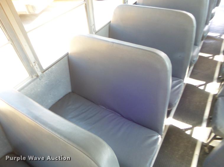 image for item L1695 2000 Thomas Built Saf-T-Liner MVP EF school bus