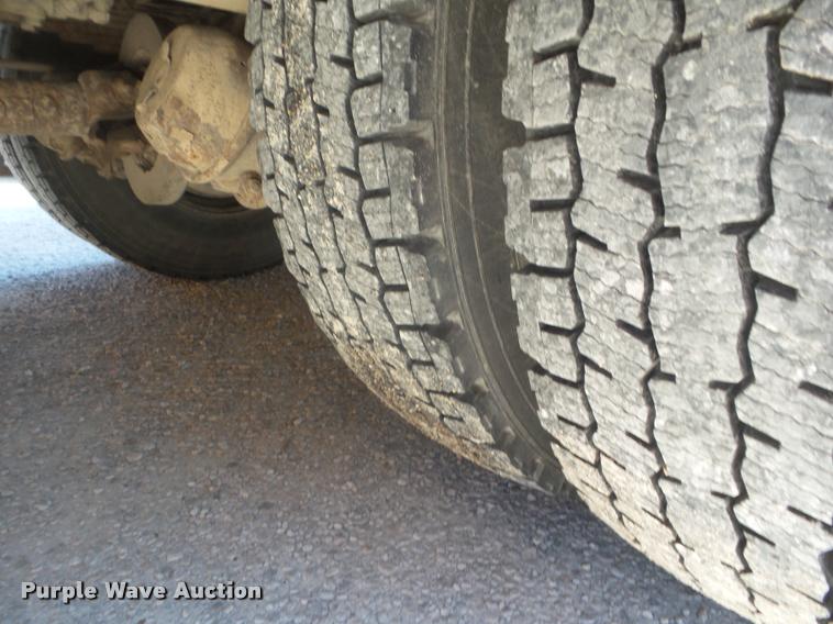 image for item L1695 2000 Thomas Built Saf-T-Liner MVP EF school bus