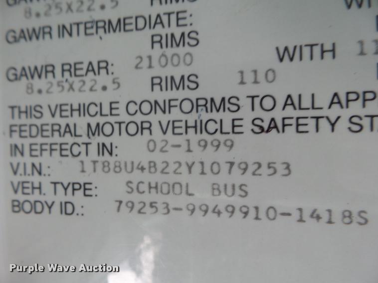 image for item L1695 2000 Thomas Built Saf-T-Liner MVP EF school bus