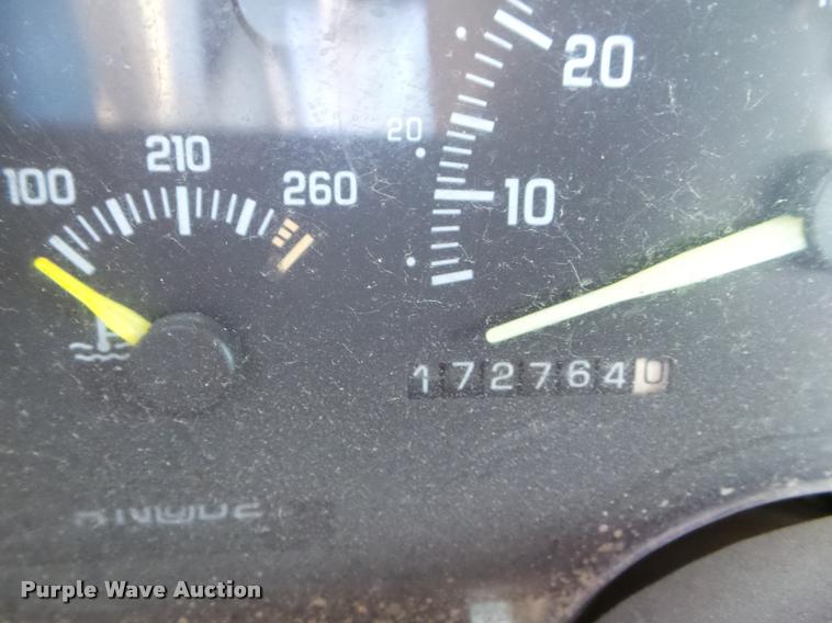 image for item L1697 1994 Chevrolet 1500 Ext. Cab pickup truck