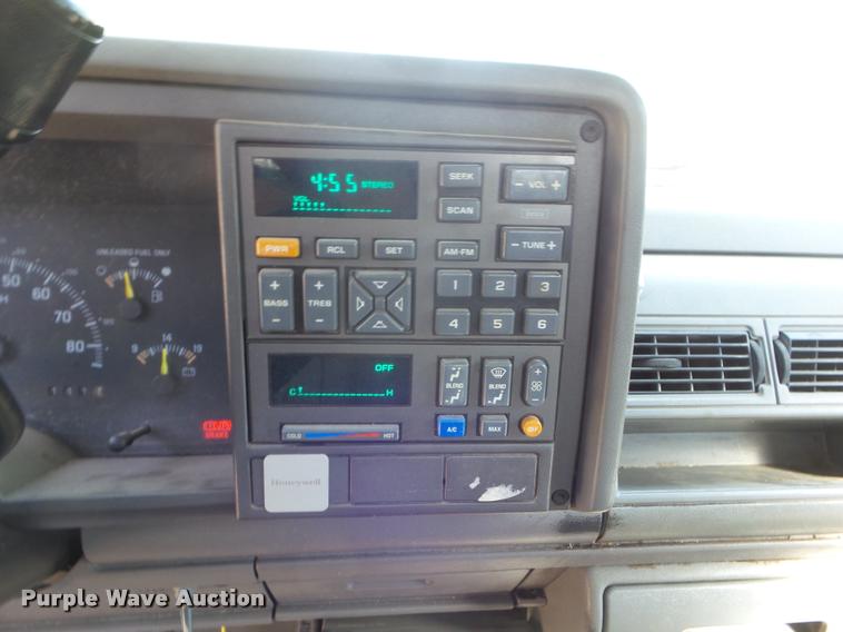 image for item L1697 1994 Chevrolet 1500 Ext. Cab pickup truck