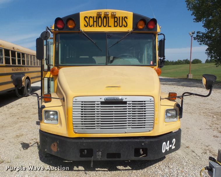 image for item L1699 2004 Freightliner FS65 school bus