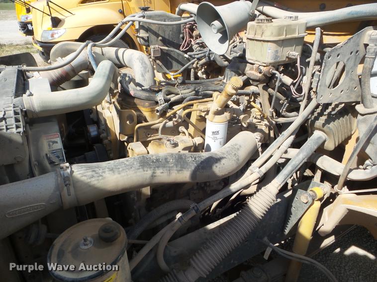 image for item L1699 2004 Freightliner FS65 school bus