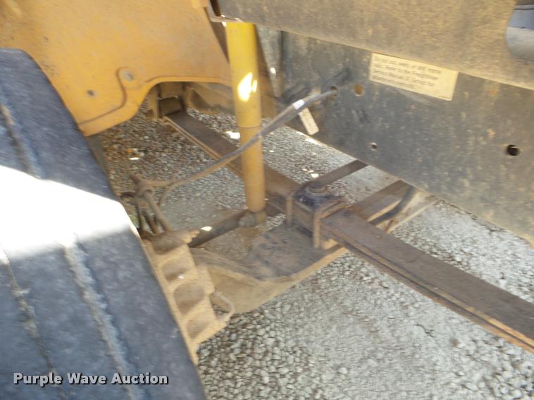 image for item L1699 2004 Freightliner FS65 school bus