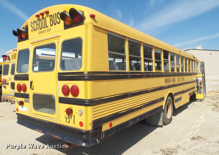 image for item L1700 1995 International 3800 school bus