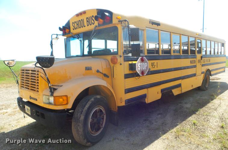 image for item L1700 1995 International 3800 school bus