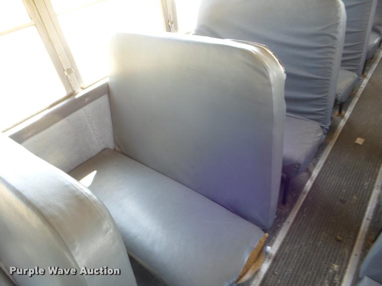 image for item L1700 1995 International 3800 school bus