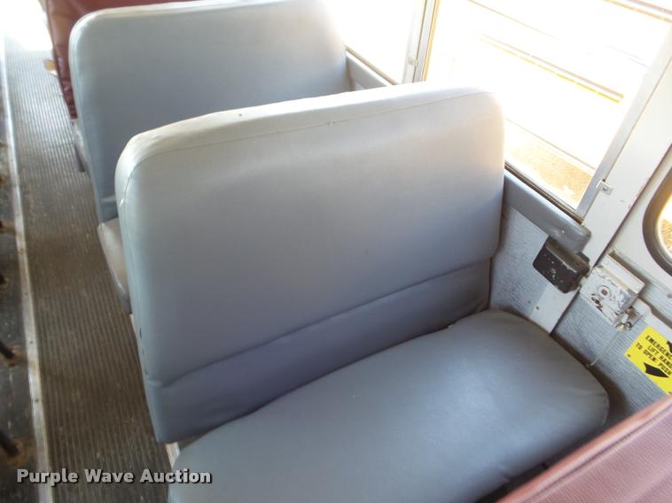 image for item L1700 1995 International 3800 school bus