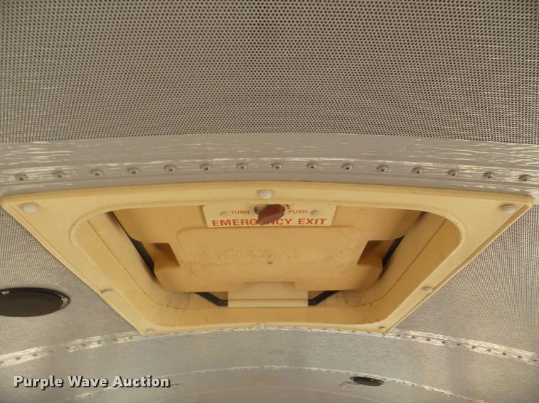 image for item L1700 1995 International 3800 school bus