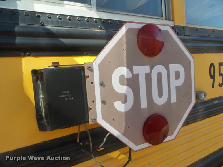 image for item L1700 1995 International 3800 school bus