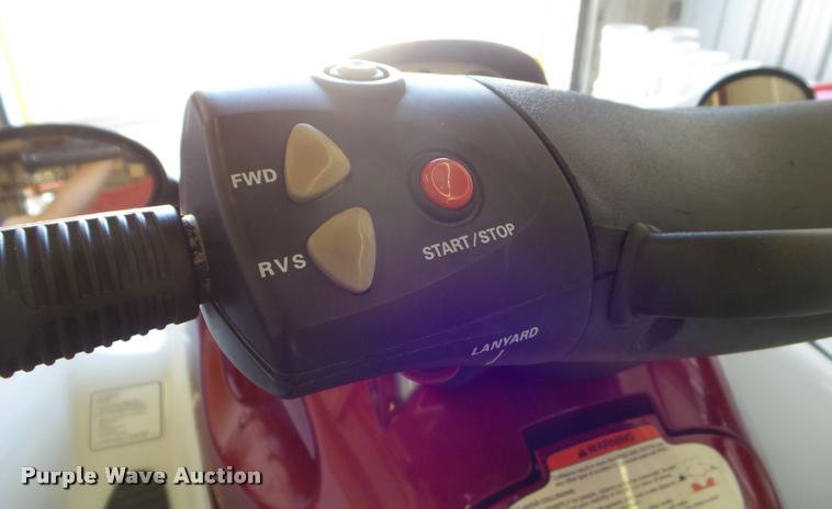 image for item L1703 (2) 2003 Polaris Genesis I personal watercrafts