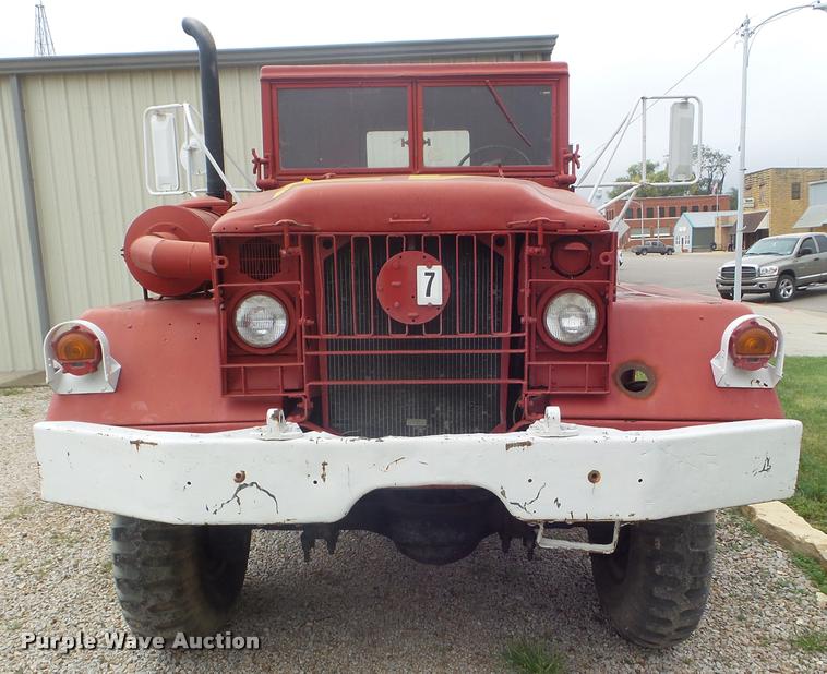image for item L1718 1952 Mack truck cab and chassis