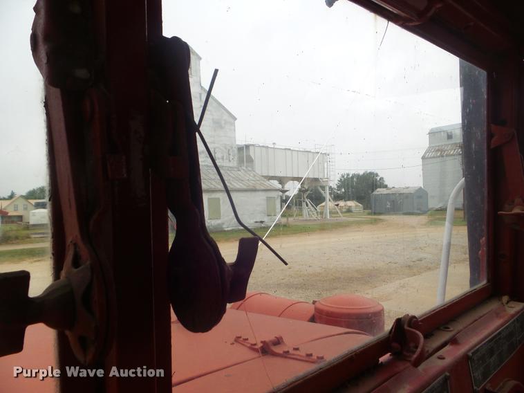 image for item L1718 1952 Mack truck cab and chassis