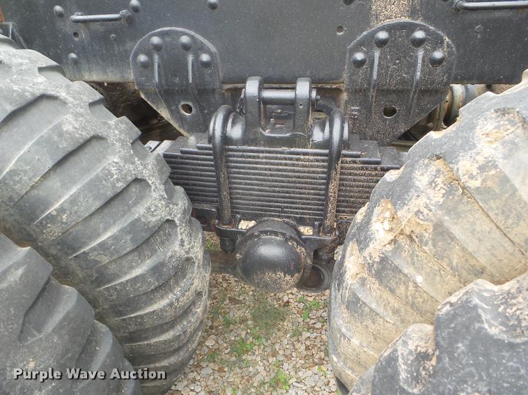 image for item L1718 1952 Mack truck cab and chassis