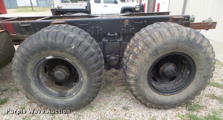 image for item L1718 1952 Mack truck cab and chassis