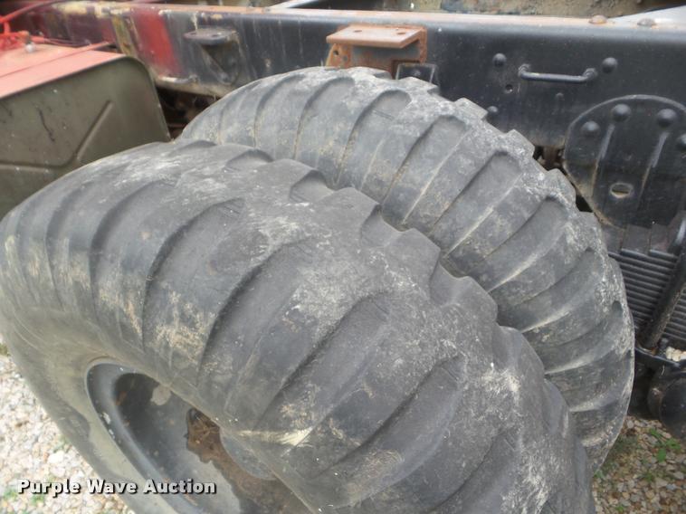 image for item L1718 1952 Mack truck cab and chassis