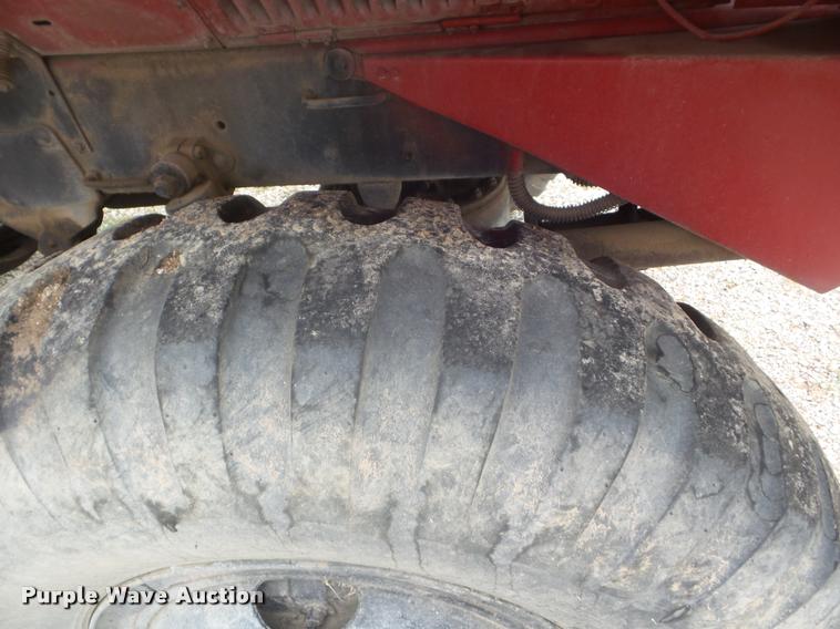 image for item L1718 1952 Mack truck cab and chassis