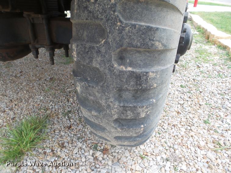 image for item L1718 1952 Mack truck cab and chassis