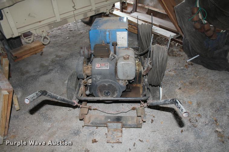 image for item AQ9544 Miller Roughneck 2E welder/generator
