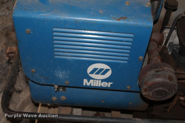 image for item AQ9544 Miller Roughneck 2E welder/generator