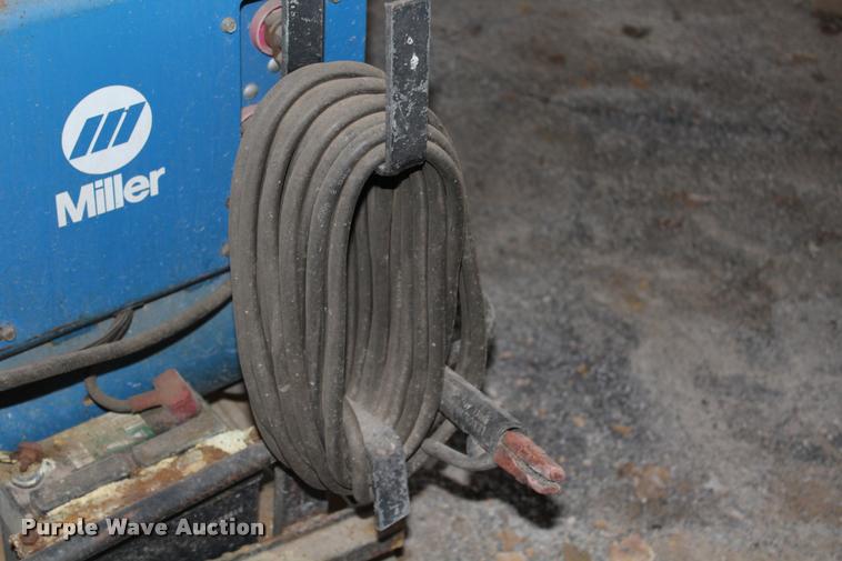 image for item AQ9544 Miller Roughneck 2E welder/generator
