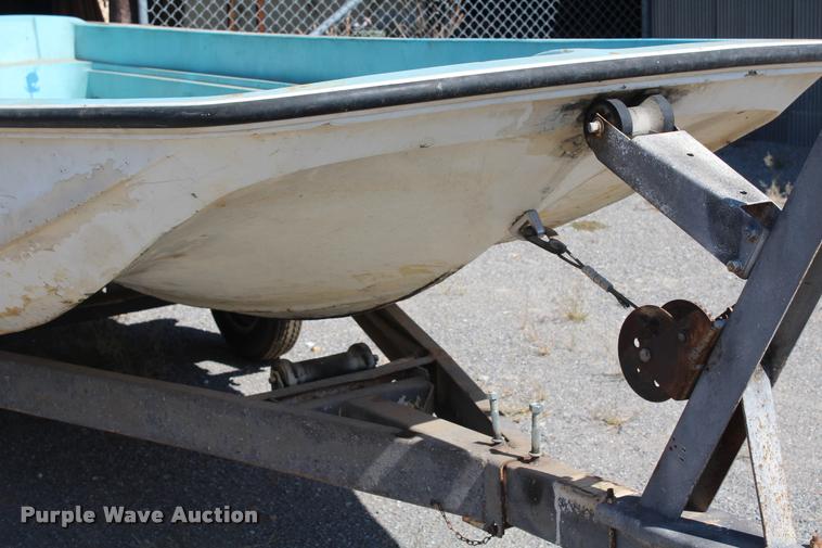 image for item AQ9546 1971 Boston Wahler boat
