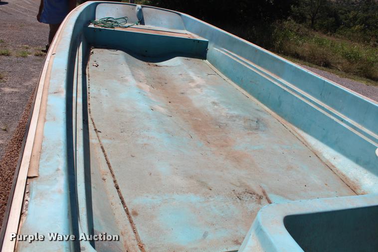 image for item AQ9546 1971 Boston Wahler boat