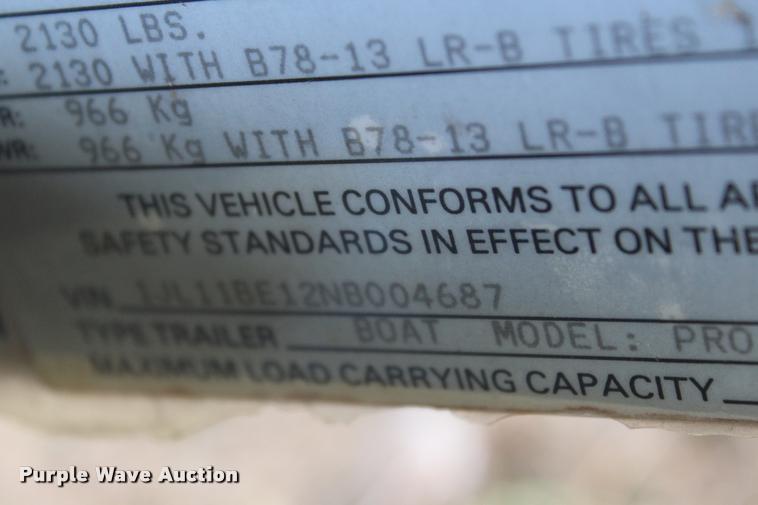 image for item AQ9555 1992 Bass Tracker boat