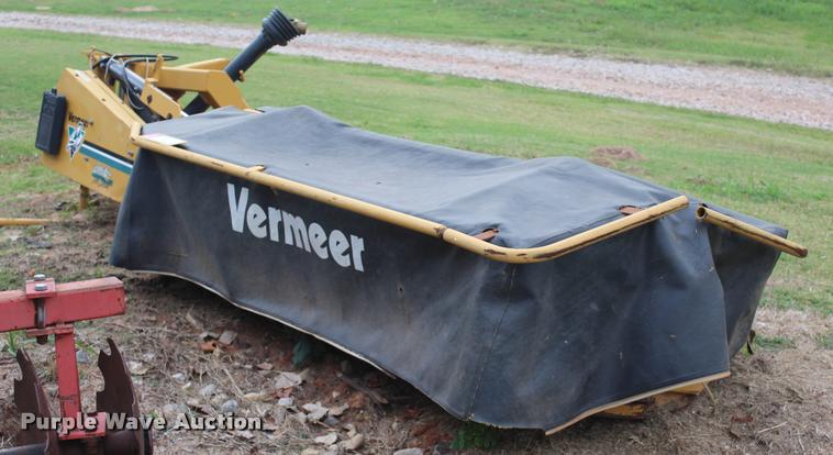 image for item AQ9557 Vermeer 5030 disc mower