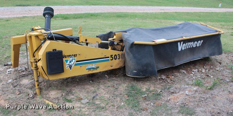 image for item AQ9557 Vermeer 5030 disc mower