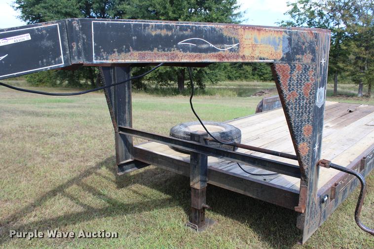 image for item AQ9559 1993 Starlite equipment trailer