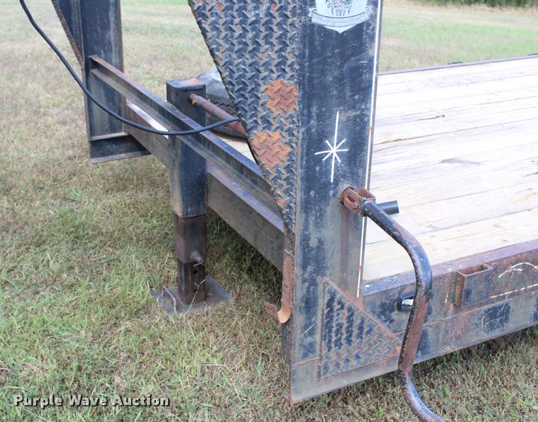 image for item AQ9559 1993 Starlite equipment trailer