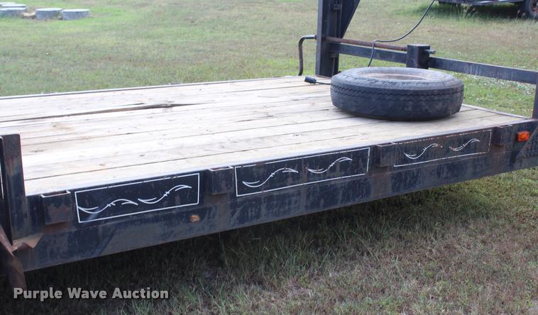 image for item AQ9559 1993 Starlite equipment trailer