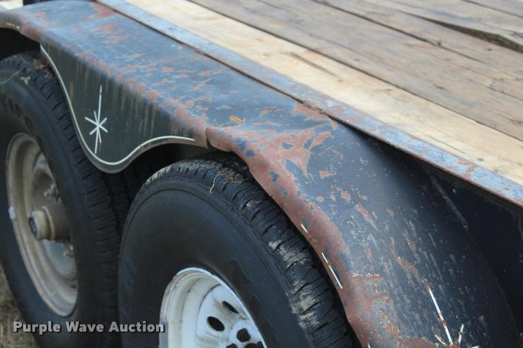 image for item AQ9559 1993 Starlite equipment trailer