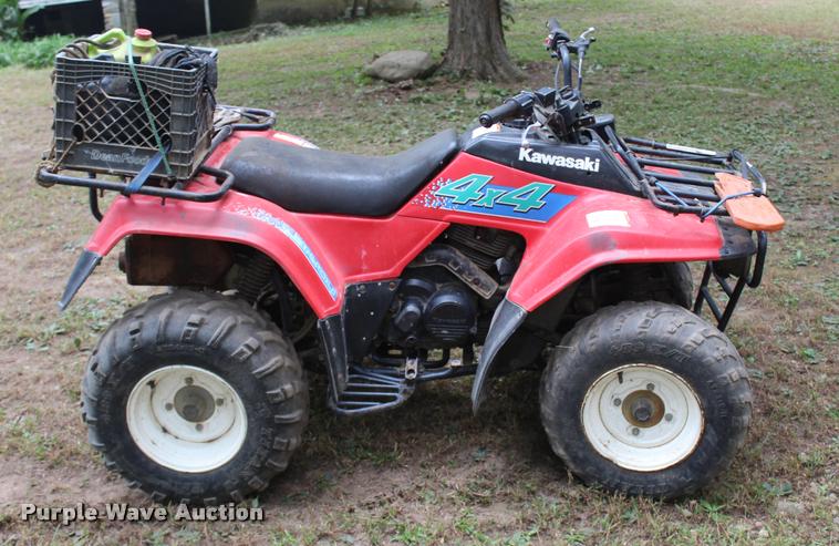 image for item AQ9573 1994 Kawasaki Bayou ATV