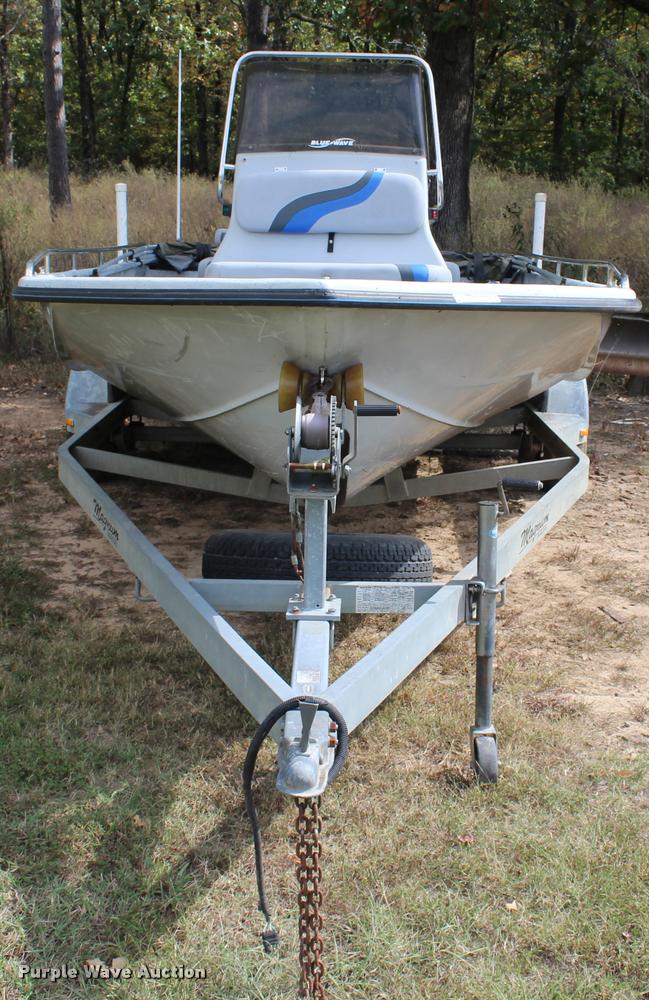 image for item AQ9577 1997 Blue Wave 189 v-bottom boat