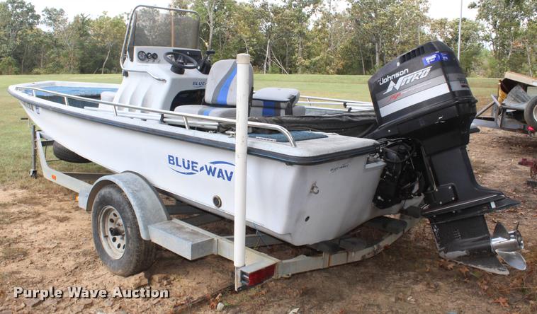 image for item AQ9577 1997 Blue Wave 189 v-bottom boat