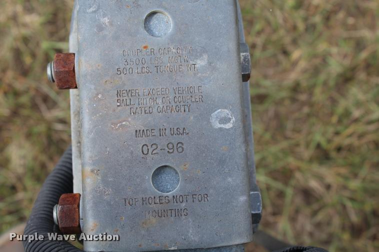 image for item AQ9577 1997 Blue Wave 189 v-bottom boat