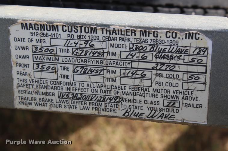 image for item AQ9577 1997 Blue Wave 189 v-bottom boat